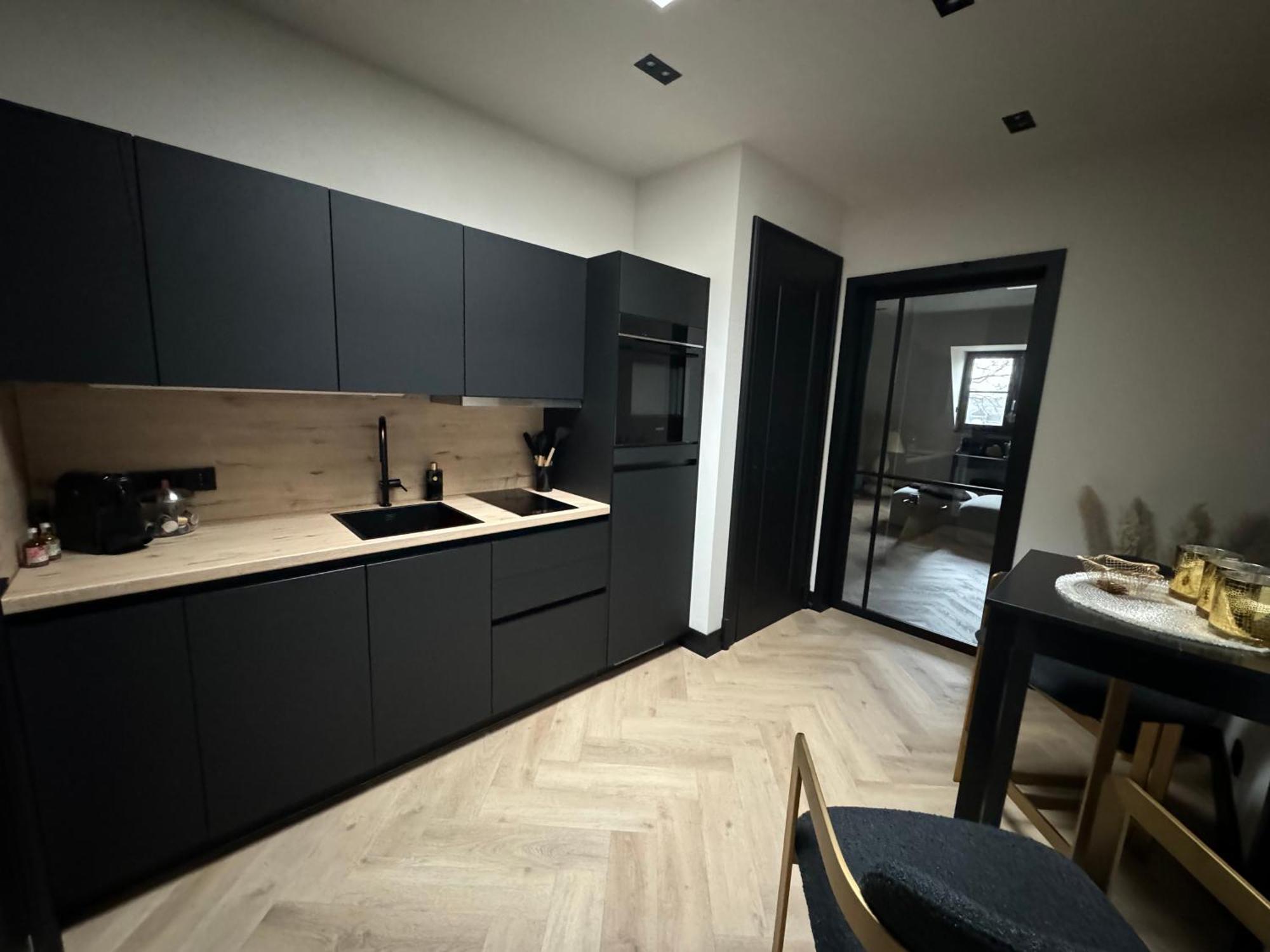 * Stadtvilla Plauen * * Aussergewoehnlich * 2 Zimmerwohnung * Zentrumsnah エクステリア 写真